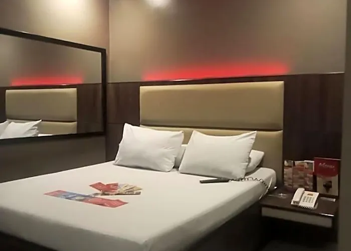Hotel Sogo Pasay Wood Street *
